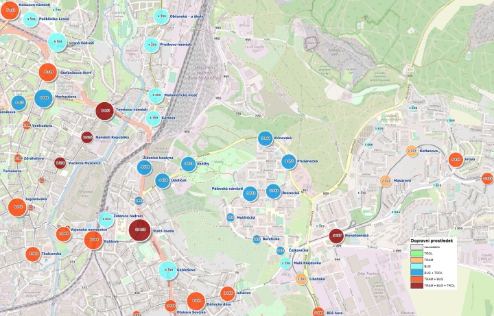 Mapa zobrazuje barevně zastávkové uzly (zastávky MHD) podle kombinace dopravních prostředků, velikost značky pak udává počet spojů celkem.